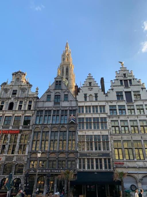 Hippe Studio In Historisch Gebouw In Oude Centrum Antwerpen Buitenkant foto